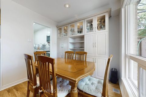 Photo 16 at 5 Thorny Vineway, Bayview Village, Toronto