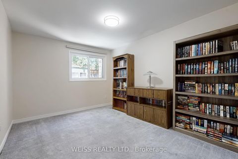 Photo 24 at 5 Thorny Vineway, Bayview Village, Toronto