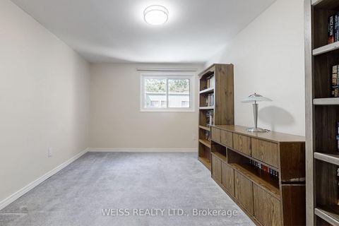 Photo 25 at 5 Thorny Vineway, Bayview Village, Toronto