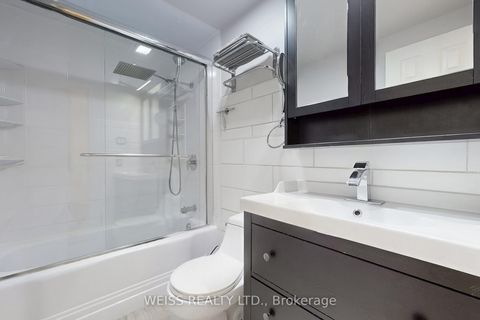 Photo 30 at 5 Thorny Vineway, Bayview Village, Toronto
