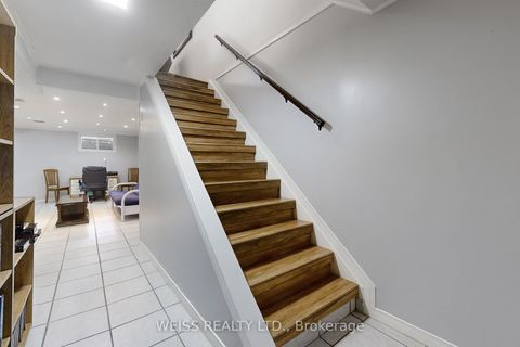 Photo 31 at 5 Thorny Vineway, Bayview Village, Toronto