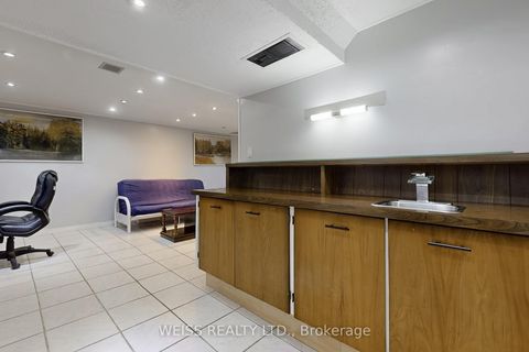 Photo 37 at 5 Thorny Vineway, Bayview Village, Toronto