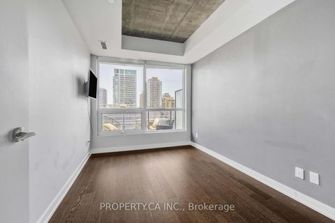 Photo 7 at 915 - 1030 King Street W, Niagara, Toronto Photo 7 at 915 - 1030 King Street W, Niagara, Toronto