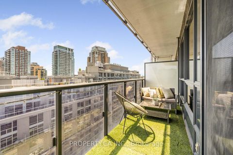 Photo 14 at 915 - 1030 King Street W, Niagara, Toronto