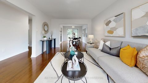 Photo 4 at 66 Sonmore Drive, Malvern West, Toronto