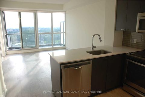 Photo 3 at 3003 - 30 Roehampton Avenue, Mount Pleasant East, Toronto
