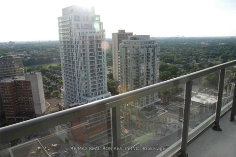 Photo 9 at 3003 - 30 Roehampton Avenue, Mount Pleasant East, Toronto