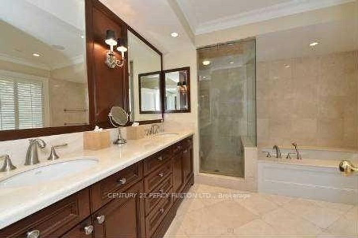 Photo 5 at 7 Valleyanna Drive, York Mills, Toronto