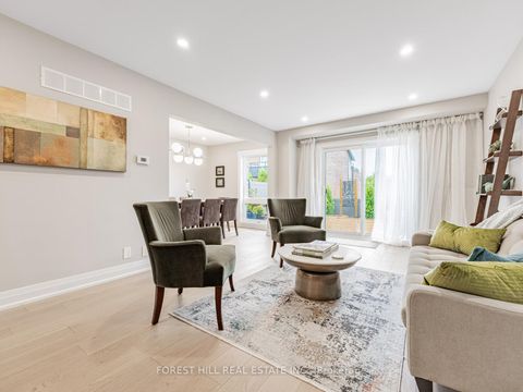 Photo 13 at 30 - 51 Broadfield Drive, Markland Wood, Toronto