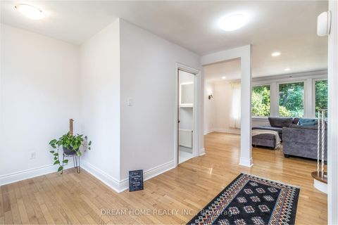 Photo 2 at 37 Cliffside Drive, Cliffside, Toronto