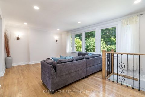 Photo 8 at 37 Cliffside Drive, Cliffside, Toronto
