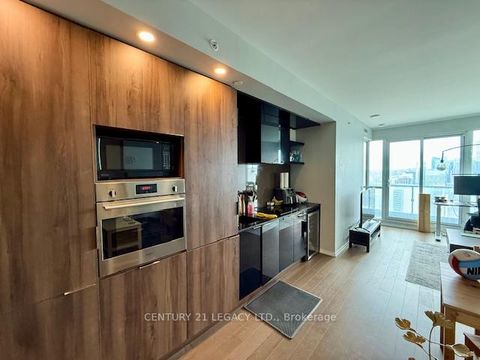 Photo 12 at 4201 - 70 Temperance Street, Bay Street Corridor, Toronto