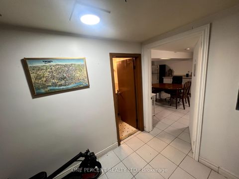 Photo 8 at 88 Cuffley Crescent N, CFB, Toronto