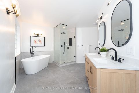 Photo 21 at 122 Arten Avenue, Mill Pond, Richmond Hill