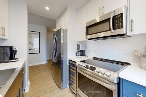 Photo 11 at 1402 - 85 Bloor Street E, Yonge Corridor, Toronto