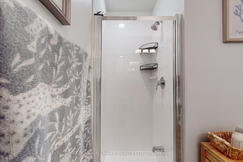 Photo 24 at 1402 - 85 Bloor Street E, Yonge Corridor, Toronto