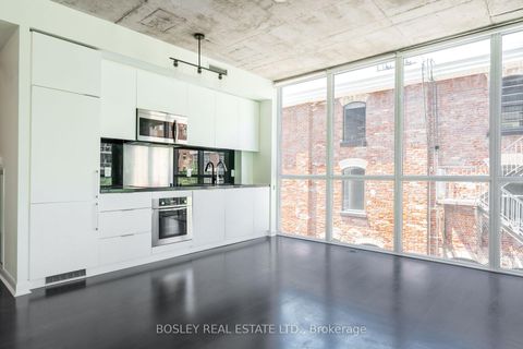 Photo 9 at 317 - 478 King Street W, Waterfront Communities C1, Toronto