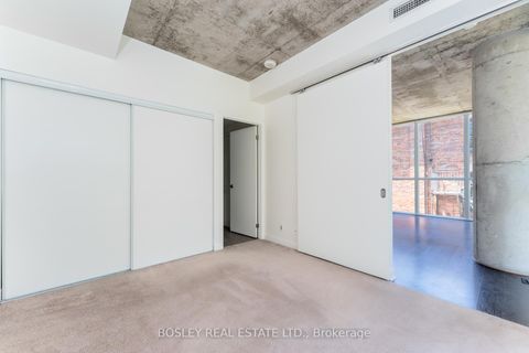 Photo 23 at 317 - 478 King Street W, Waterfront Communities C1, Toronto