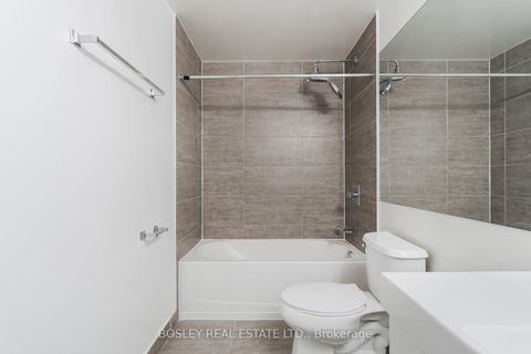Photo 29 at 317 - 478 King Street W, Waterfront Communities C1, Toronto