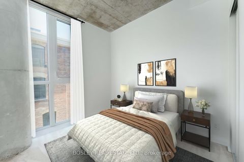 Photo 31 at 317 - 478 King Street W, Waterfront Communities C1, Toronto