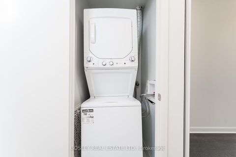 Photo 35 at 317 - 478 King Street W, Waterfront Communities C1, Toronto