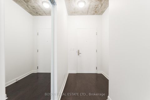 Photo 38 at 317 - 478 King Street W, Waterfront Communities C1, Toronto