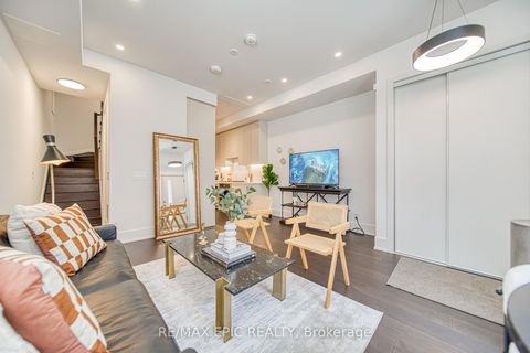 Photo 11 at TH16 - 165 Pears Avenue, Annex, Toronto