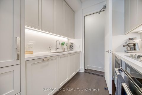 Photo 15 at TH16 - 165 Pears Avenue, Annex, Toronto