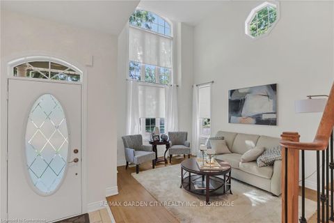Photo 5 at 3323 Whilabout Terrace, BR Bronte, Oakville