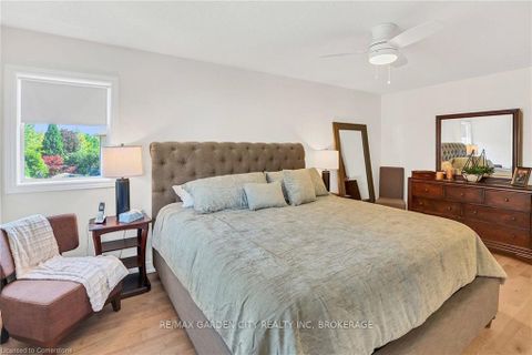 Photo 25 at 3323 Whilabout Terrace, BR Bronte, Oakville