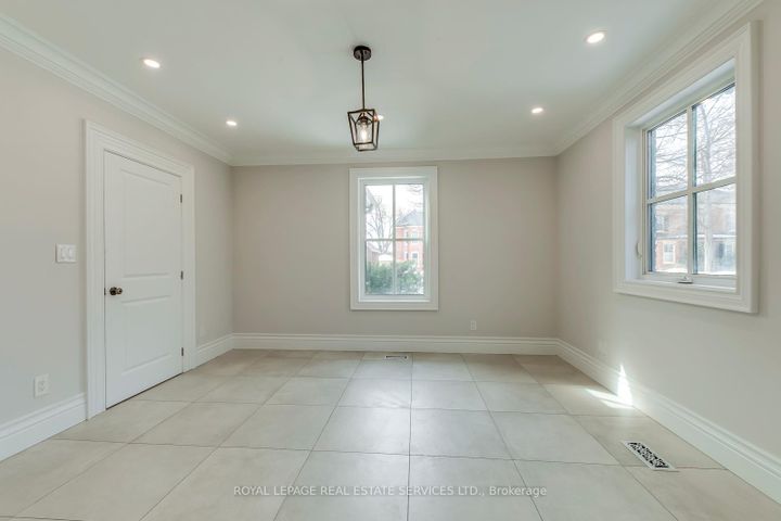 Photo 5 at 317 Queen Street S, Streetsville, Mississauga