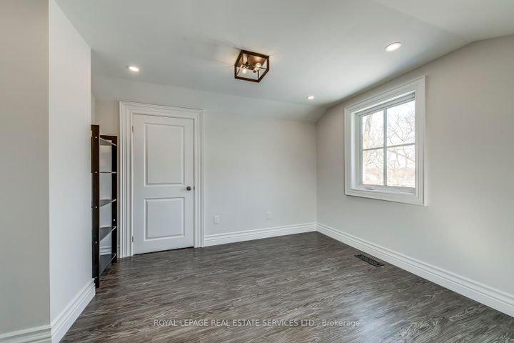 Photo 15 at 317 Queen Street S, Streetsville, Mississauga