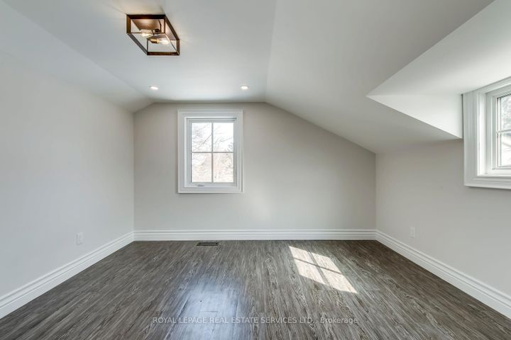 Photo 16 at 317 Queen Street S, Streetsville, Mississauga