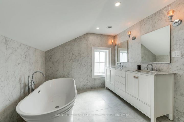 Photo 17 at 317 Queen Street S, Streetsville, Mississauga
