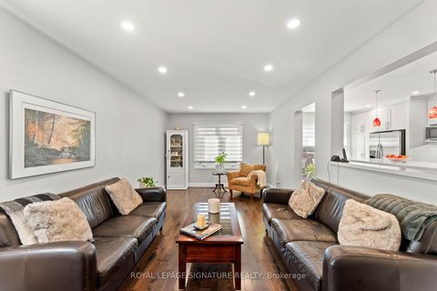 Photo 17 at 46 Marchwood Crescent, Harding, Richmond Hill