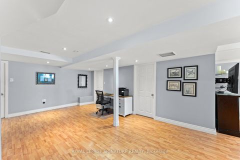 Photo 34 at 46 Marchwood Crescent, Harding, Richmond Hill