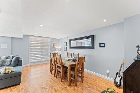 Photo 35 at 46 Marchwood Crescent, Harding, Richmond Hill