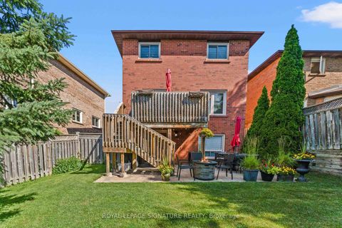 Photo 42 at 46 Marchwood Crescent, Harding, Richmond Hill