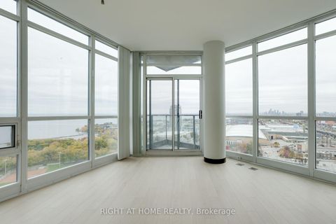 Photo 5 at 2603 - 231 Fort York Boulevard, Niagara, Toronto