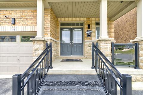 Photo 2 at 40 Killington Avenue, Kleinburg, Vaughan