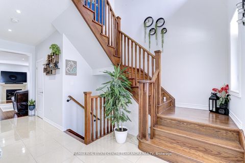 Photo 5 at 40 Killington Avenue, Kleinburg, Vaughan