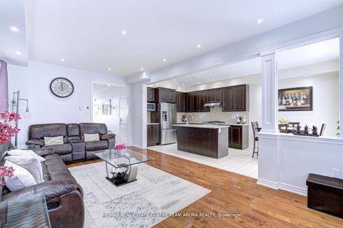 Photo 11 at 40 Killington Avenue, Kleinburg, Vaughan