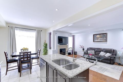 Photo 16 at 40 Killington Avenue, Kleinburg, Vaughan