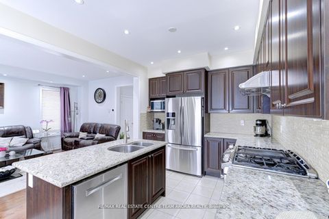 Photo 17 at 40 Killington Avenue, Kleinburg, Vaughan