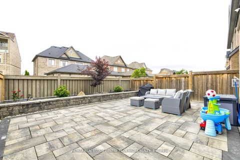 Photo 46 at 40 Killington Avenue, Kleinburg, Vaughan