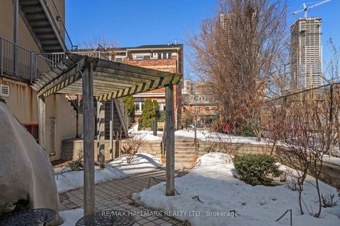 Photo 33 at 302 - 21 Earl Street, North St. James Town, Toronto