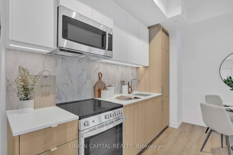 Photo 3 at 419 - 500 Dupont Street, Annex, Toronto