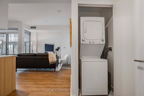 Photo 15 at 419 - 500 Dupont Street, Annex, Toronto Photo 15 at 419 - 500 Dupont Street, Annex, Toronto