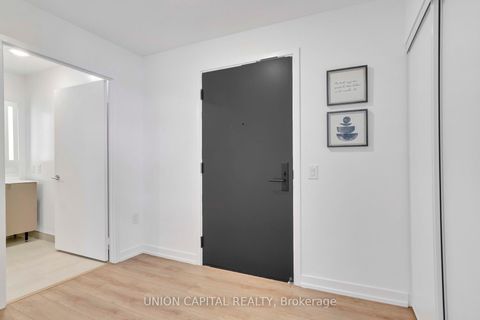 Photo 17 at 419 - 500 Dupont Street, Annex, Toronto