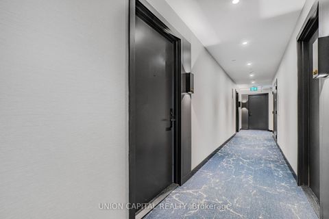 Photo 2 at 306 - 500 Dupont Street, Annex, Toronto